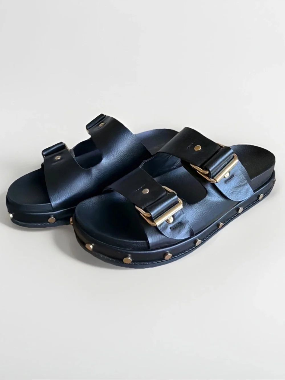 BCBG Platform Sandals Generation Bamba Women's Size 9.5 Black with Gold Studs